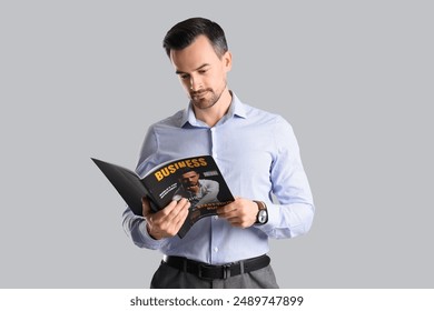 利马的自然风光：海岸线与山脉的完美结合